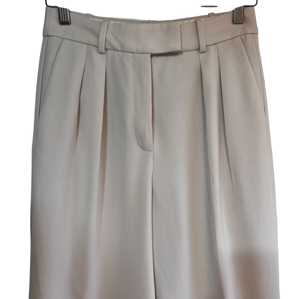 Babaton Cream Pleated Pants - Picture 2 of 14